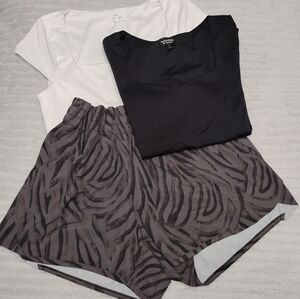 Xersion shorts size m running shorts crop top white black buckle shapewear top m